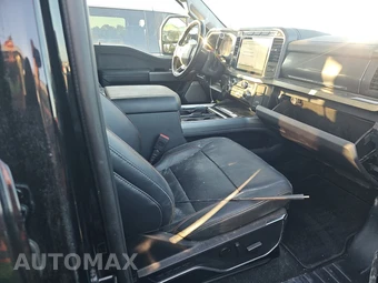 2023 Ford Super Duty F-250 Lariat Crew Cab Medium Bed - miniatura 8