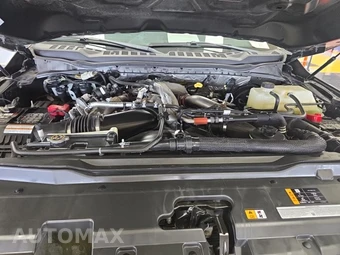 2023 Ford Super Duty F-250 Lariat Crew Cab Medium Bed - miniatura 12