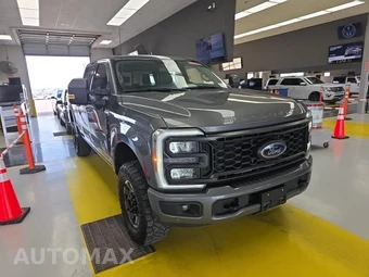 2023 Ford Super Duty F-250 Lariat Crew Cab Medium Bed - miniatura 3