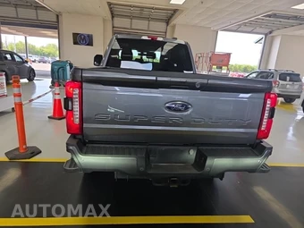 2023 Ford Super Duty F-250 Lariat Crew Cab Medium Bed - miniatura 5