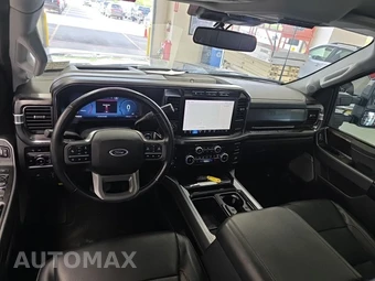 2023 Ford Super Duty F-250 Lariat Crew Cab Medium Bed - miniatura 8