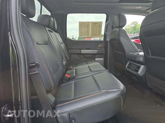 2023 Ford Super Duty F-250 Lariat Crew Cab Medium Bed - miniatura 16