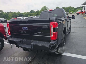 2023 Ford Super Duty F-250 Lariat Crew Cab Medium Bed - miniatura 3