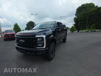 2023 Ford Super Duty F-250 Lariat Crew Cab Medium Bed