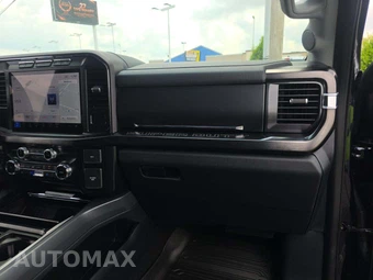 2023 Ford Super Duty F-250 Lariat Crew Cab Medium Bed - miniatura 16