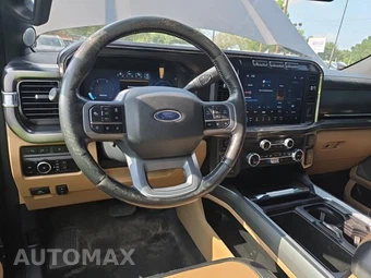 2023 Ford Super Duty F-250 Lariat Crew Cab Medium Bed - miniatura 14