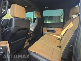 2023 Ford Super Duty F-250 Lariat Crew Cab Medium Bed - miniatura 16