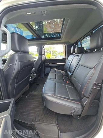 2023 Ford Super Duty F-250 Lariat Crew Cab Medium Bed - miniatura 13