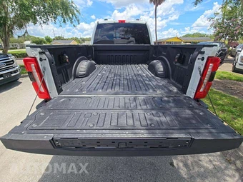 2023 Ford Super Duty F-250 Lariat Crew Cab Medium Bed - miniatura 14