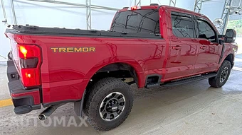 2023 Ford Super Duty F-250 Lariat Crew Cab Medium Bed - miniatura 4