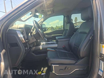 2023 Ford Super Duty F-250 Lariat Crew Cab Medium Bed - miniatura 6