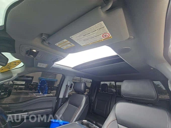 2023 Ford Super Duty F-250 Lariat Crew Cab Medium Bed - miniatura 11