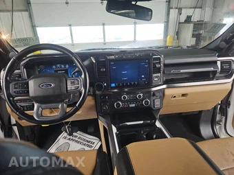 2023 Ford Super Duty F-250 Lariat Crew Cab Medium Bed - miniatura 11