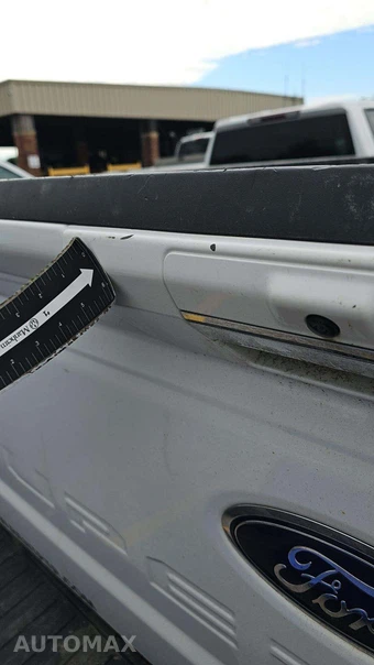 2023 Ford Super Duty F-250 Lariat Crew Cab Medium Bed - miniatura 22