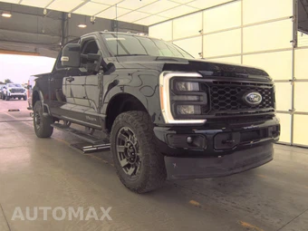 2023 Ford Super Duty F-250 Lariat Crew Cab Medium Bed - miniatura 3