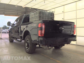 2023 Ford Super Duty F-250 Lariat Crew Cab Medium Bed - miniatura 6