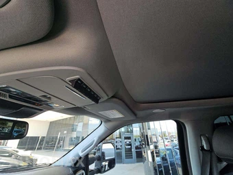 2023 Ford Super Duty F-250 Lariat Crew Cab Medium Bed - miniatura 11