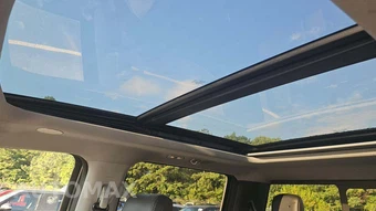 2023 Ford Super Duty F-250 Lariat Crew Cab Medium Bed - miniatura 18