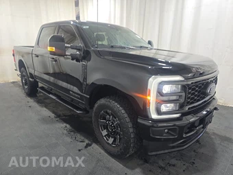 2023 Ford Super Duty F-250 Lariat Crew Cab Medium Bed - miniatura 3