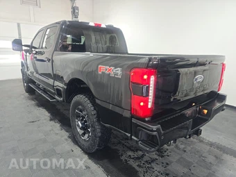2023 Ford Super Duty F-250 Lariat Crew Cab Medium Bed - miniatura 6