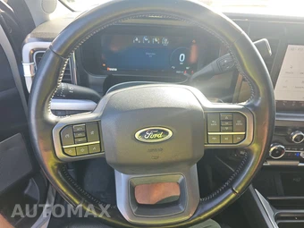 2023 Ford Super Duty F-250 Lariat Crew Cab Medium Bed - miniatura 10