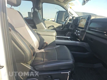 2023 Ford Super Duty F-250 Lariat Crew Cab Medium Bed - miniatura 8