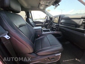 2023 Ford Super Duty F-250 Lariat Crew Cab Medium Bed - miniatura 8