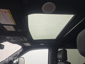 2023 Ford Super Duty F-250 Platinum Crew Cab Medium Bed - miniatura 23
