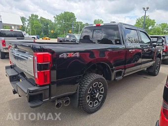 2023 Ford Super Duty F-250 Platinum Crew Cab Medium Bed - miniatura 3