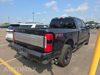 2023 Ford Super Duty F-250 Platinum Crew Cab Medium Bed - miniatura 3
