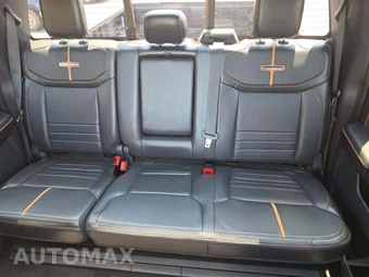 2023 Ford Super Duty F-250 Platinum Crew Cab Medium Bed - miniatura 13