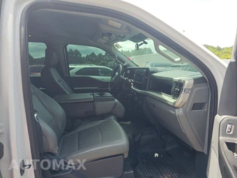 2023 Ford Super Duty F-250 XL Crew Cab Long Bed - miniatura 17