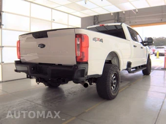 2023 Ford Super Duty F-250 XL Crew Cab Long Bed - miniatura 4