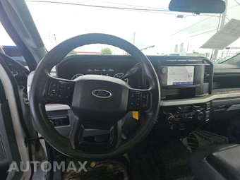 2023 Ford Super Duty F-250 XL Crew Cab Long Bed - miniatura 10