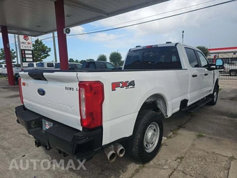 2023 Ford Super Duty F-250 XL Crew Cab Long Bed - miniatura 3