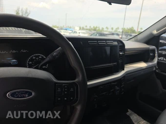 2023 Ford Super Duty F-250 XL Crew Cab Long Bed - miniatura 11