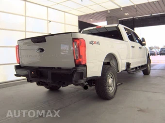2023 Ford Super Duty F-250 XL Crew Cab Long Bed - miniatura 4