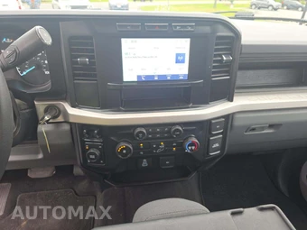 2023 Ford Super Duty F-250 XL Crew Cab Long Bed - miniatura 10