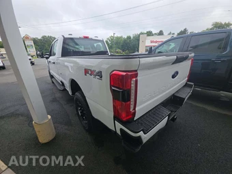 2023 Ford Super Duty F-250 XL Crew Cab Long Bed - miniatura 2