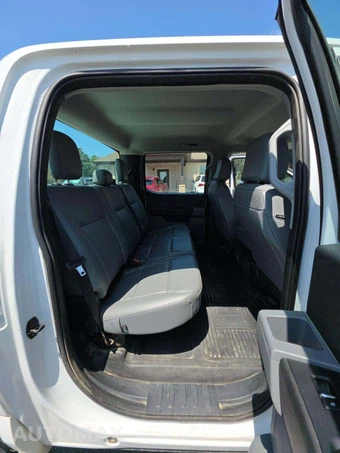 2023 Ford Super Duty F-250 XL Crew Cab Medium Bed - miniatura 13
