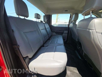 2023 Ford Super Duty F-250 XL Crew Cab Medium Bed - miniatura 16