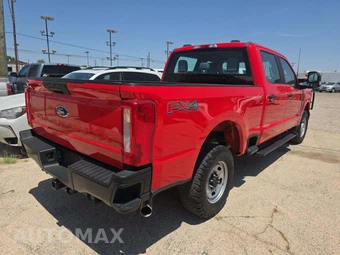 2023 Ford Super Duty F-250 XL Crew Cab Medium Bed - miniatura 3