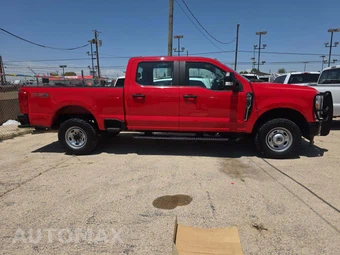 2023 Ford Super Duty F-250 XL Crew Cab Medium Bed - miniatura 4