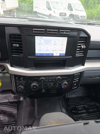 2023 Ford Super Duty F-250 XL Crew Cab Medium Bed - miniatura 10