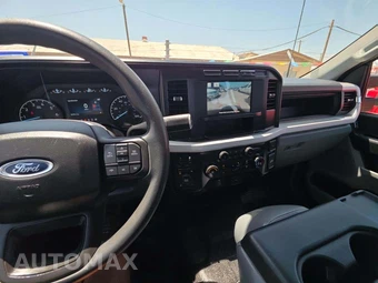 2023 Ford Super Duty F-250 XL Crew Cab Medium Bed - miniatura 10