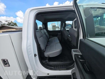 2023 Ford Super Duty F-250 XL Crew Cab Medium Bed - miniatura 16