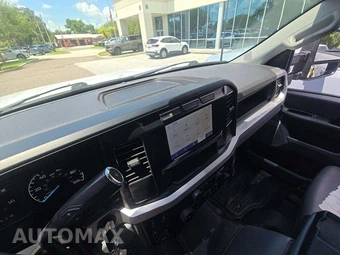2023 Ford Super Duty F-250 XL Crew Cab Medium Bed - miniatura 10