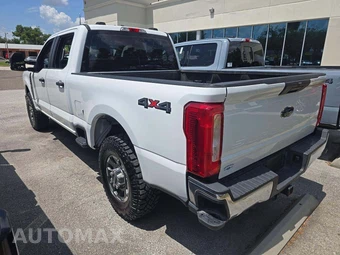2023 Ford Super Duty F-250 XL Crew Cab Medium Bed - miniatura 2