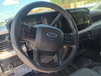 2023 Ford Super Duty F-250 XL Crew Cab Medium Bed - miniatura 10