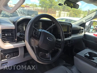 2023 Ford Super Duty F-250 XL Crew Cab Medium Bed - miniatura 11